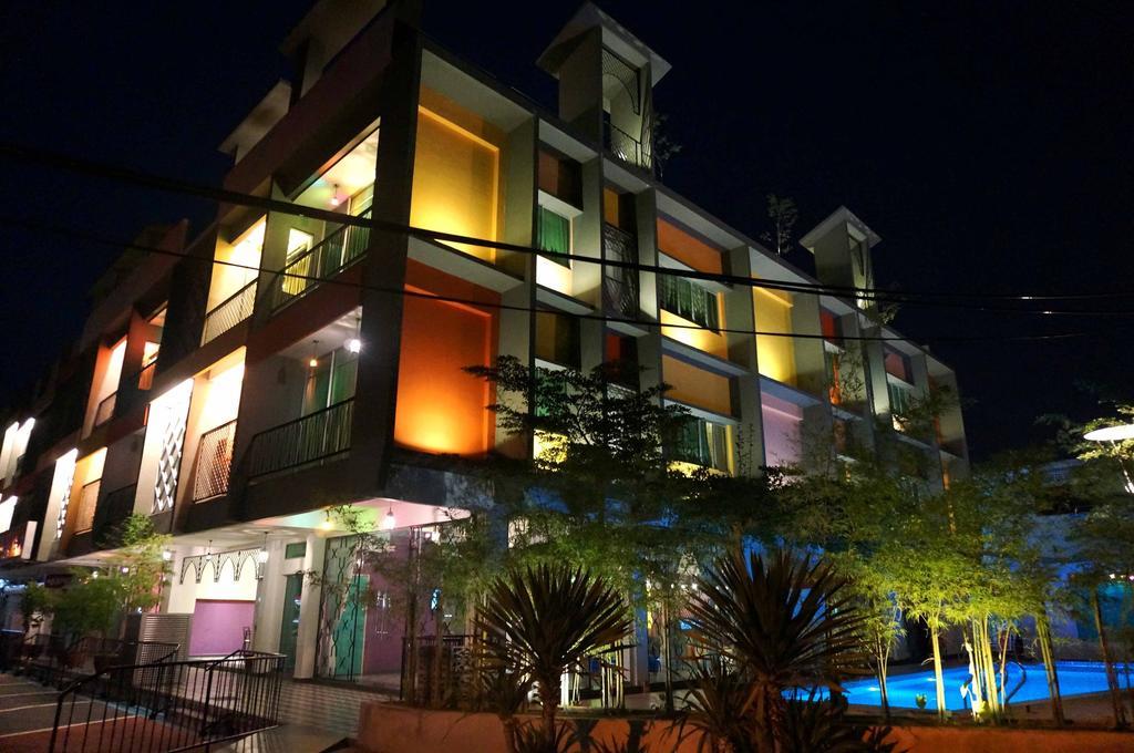 Langit Langi Hotel @ Port Dickson Buitenkant foto